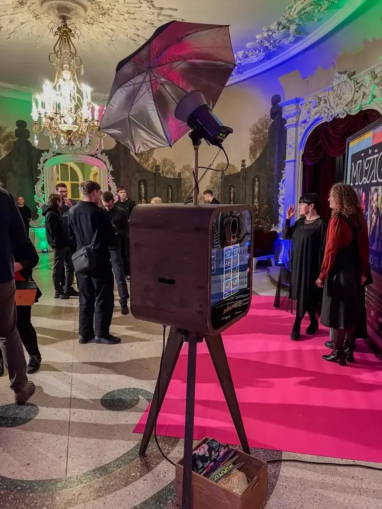 Mūžīgi jauni filmas prezentācija